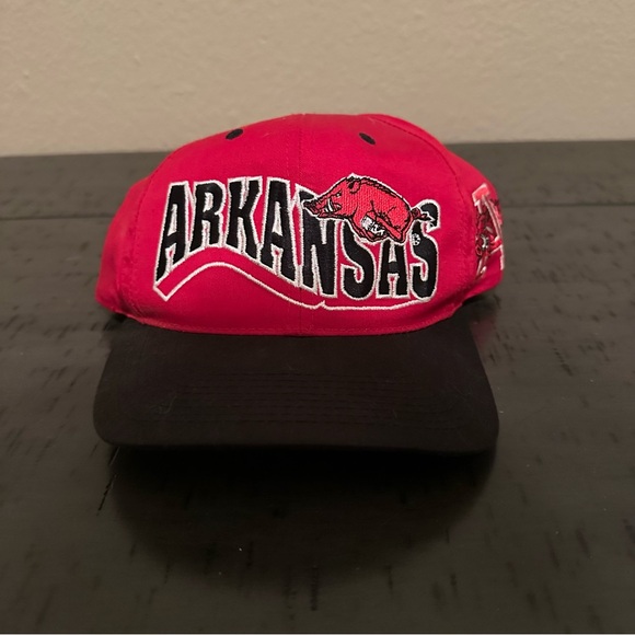 Vintage Other - Vintage 90s Arkansas Razorbacks SnapBack Hat